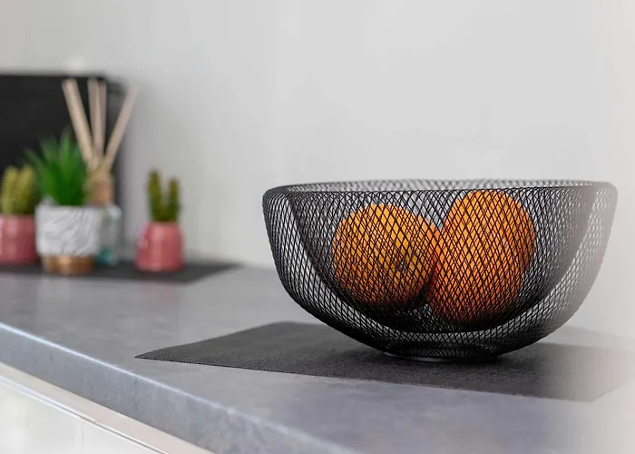 Stylowy Z Parkingiem I Biurkiem W Gdansku By Renters شقة غدانسك