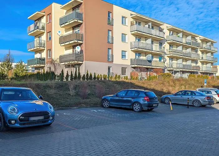 Stylowy Z Parkingiem I Biurkiem W Gdansku By Renters