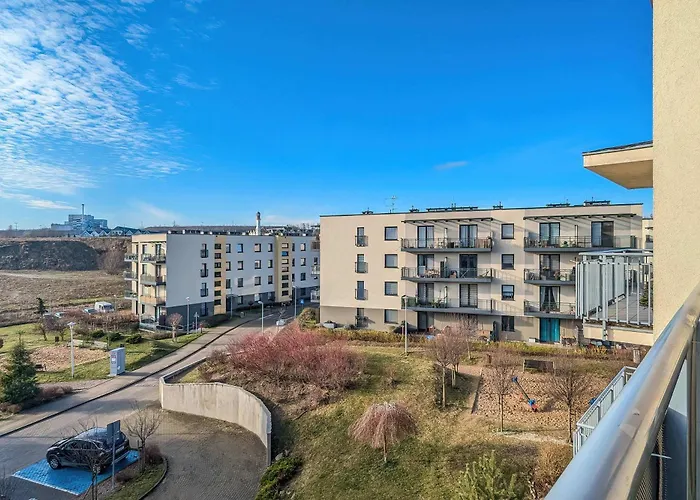 Stylowy Z Parkingiem I Biurkiem W Gdansku By Renters