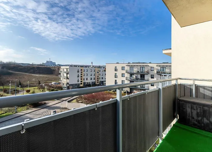 Stylowy Z Parkingiem I Biurkiem W Gdansku By Renters Apartman