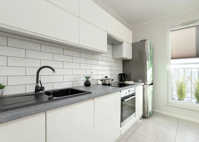 Stylowy Z Parkingiem I Biurkiem W Gdansku By Renters Apartman *
